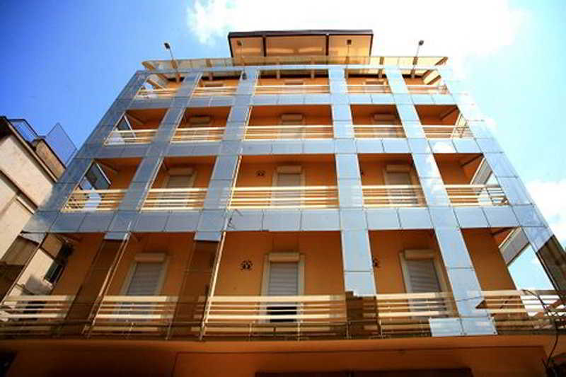 Hotel Crystal Palace Montecatini-Terme Esterno foto